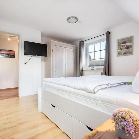 Strandnahe Ferienhaus Im Friesenstil - Strandläufer Ferienhaus *