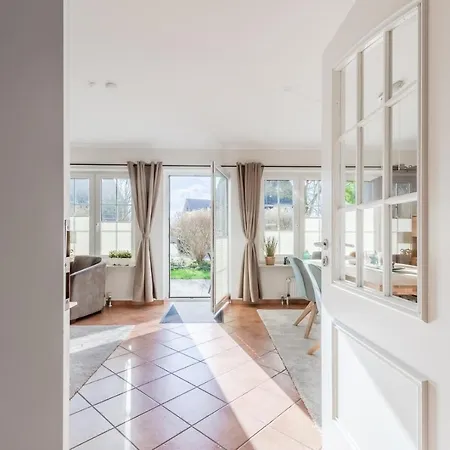 Strandnahe Ferienhaus Im Friesenstil - Strandläufer Ferienhaus Schonberger Strand